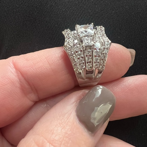 JTV - Bella Luce White Cubic Zirconia Rhodium Over Sterling Silver Ring - Picture 3 of 13